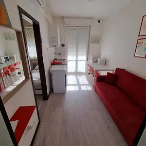 Intero Bilocale Totalmente Arredato A Appartamento Padova
