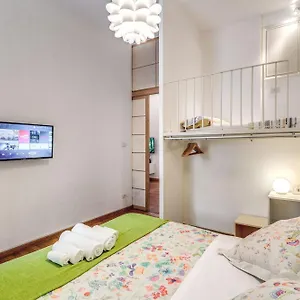 Appartement Elegant Behind The Colosseum Rome